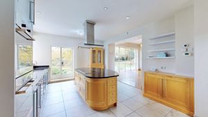 Photo 16- click for photo gallery